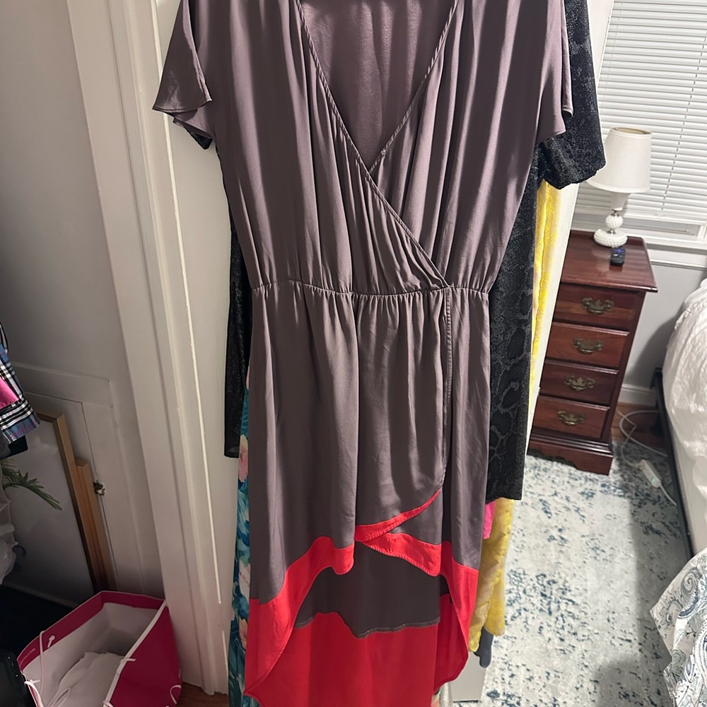 Parker Elegant V-Neck Dress in Gray and Red